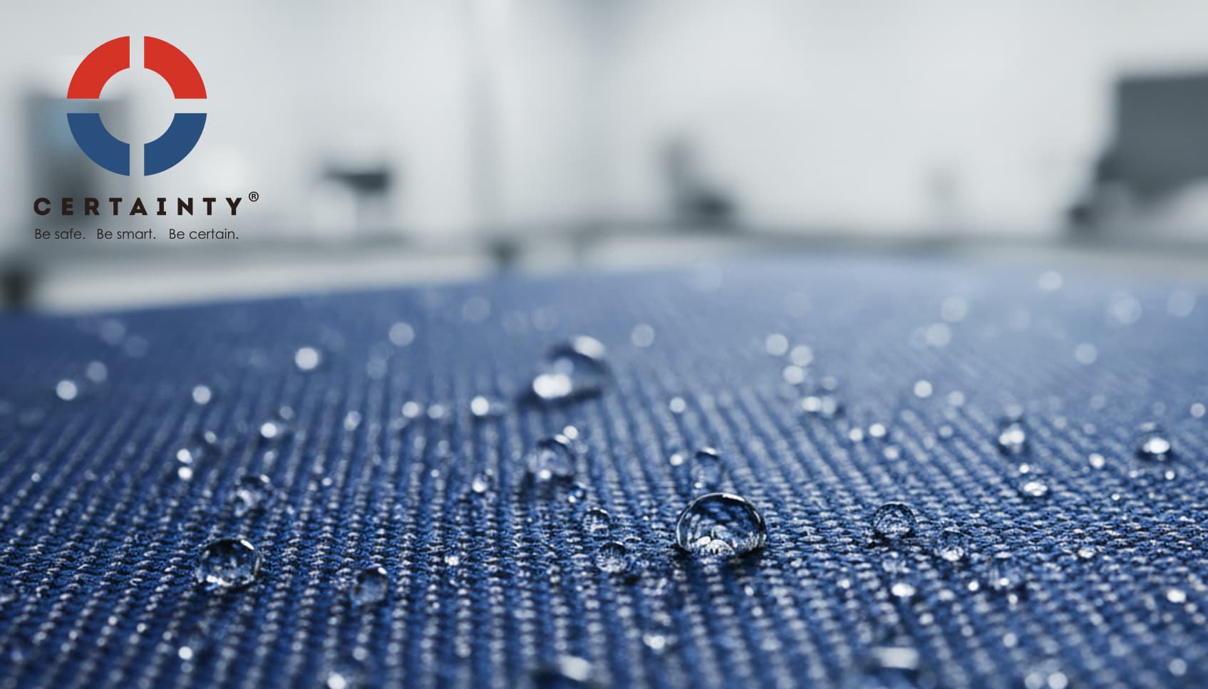 Descubre los uniformes sanitarios con Tecnología antimicrobiana y antifluido